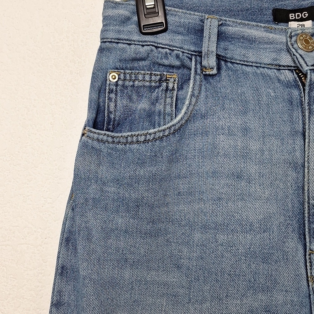 BDG Urban Outfitters Wide Leg Bell Bottom Streetwear Y2K Style Jeans Size 28 - Picture 4 of 12